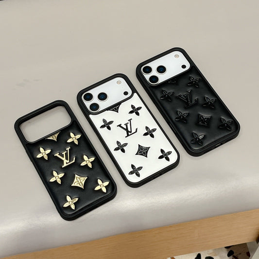 Capa luxuosa para iPhone com designer em relevo 3D