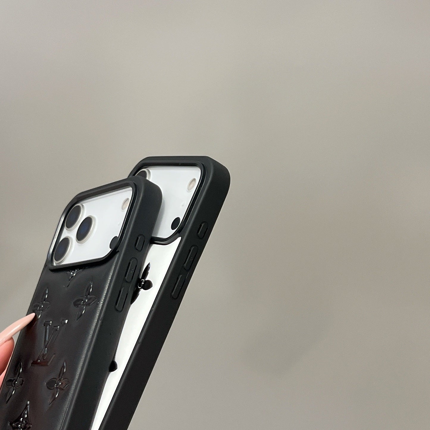 Luxusní 3D embosovaný designový obal na iPhone