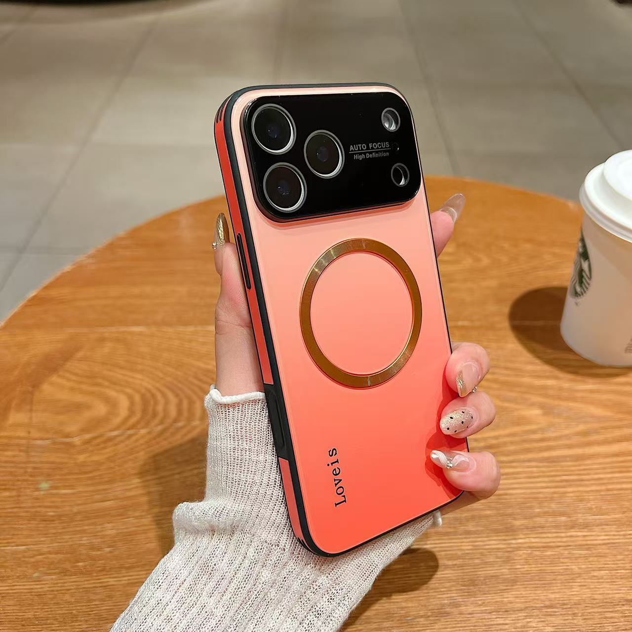 Pouzdro na telefon MagSafe s magnetickým gradientem a ochranou objektivu