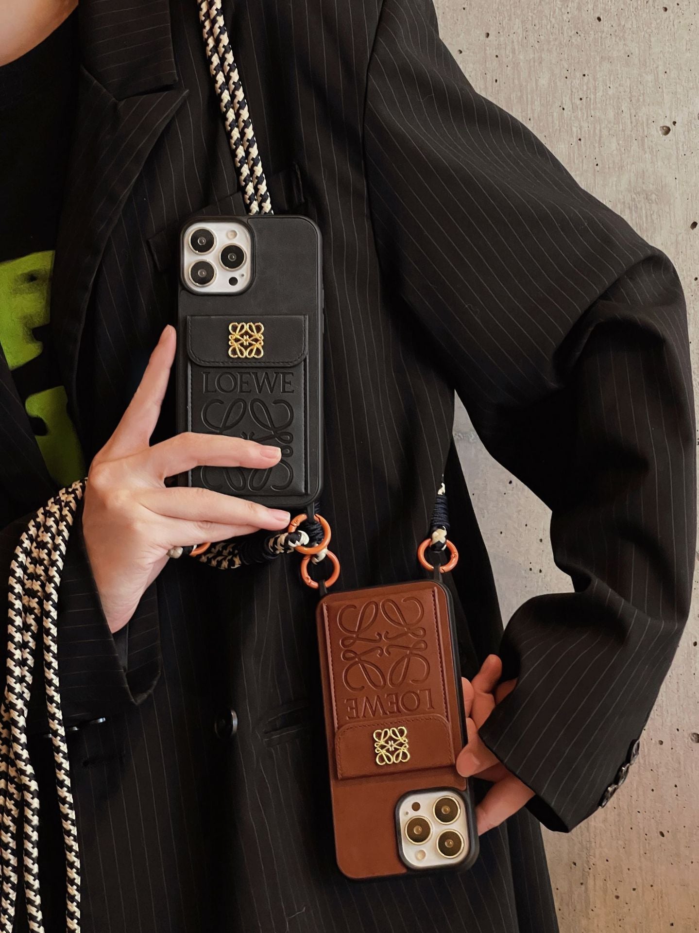 Loe Card Holder kožené pouzdro na iPhone