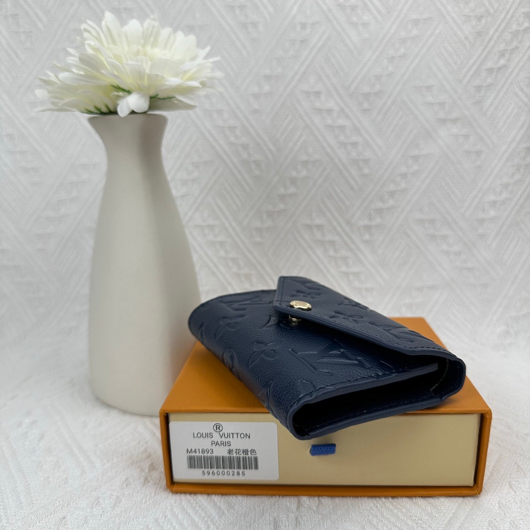L-Luxurious Fashion Wallet – Sophisticated and Functional