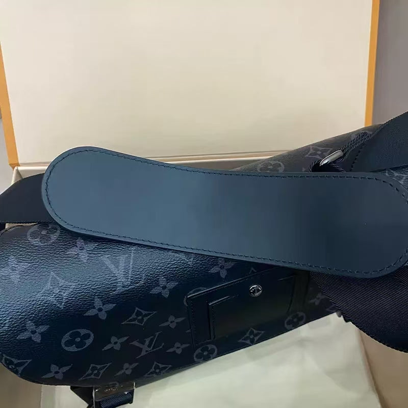 Módní a trendy taška LV Messenger