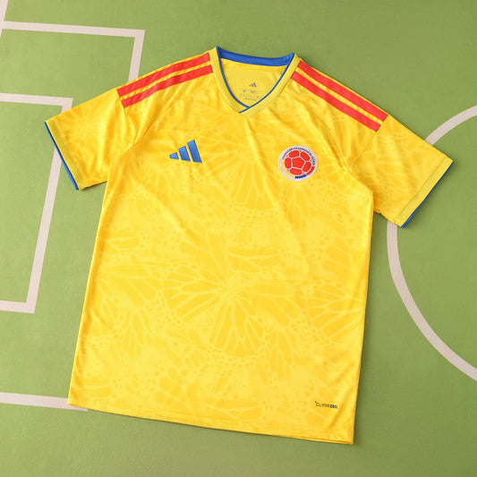 Domácí dres pro mistrovství světa ve fotbale Kolumbie 2026