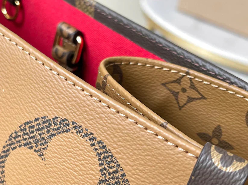 Luxusní kožená taška Monogram