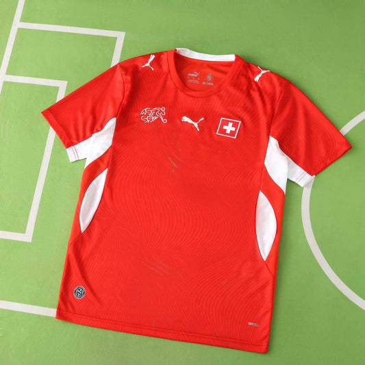 Domácí dres na mistrovství světa ve fotbale Švýcarsko 2026