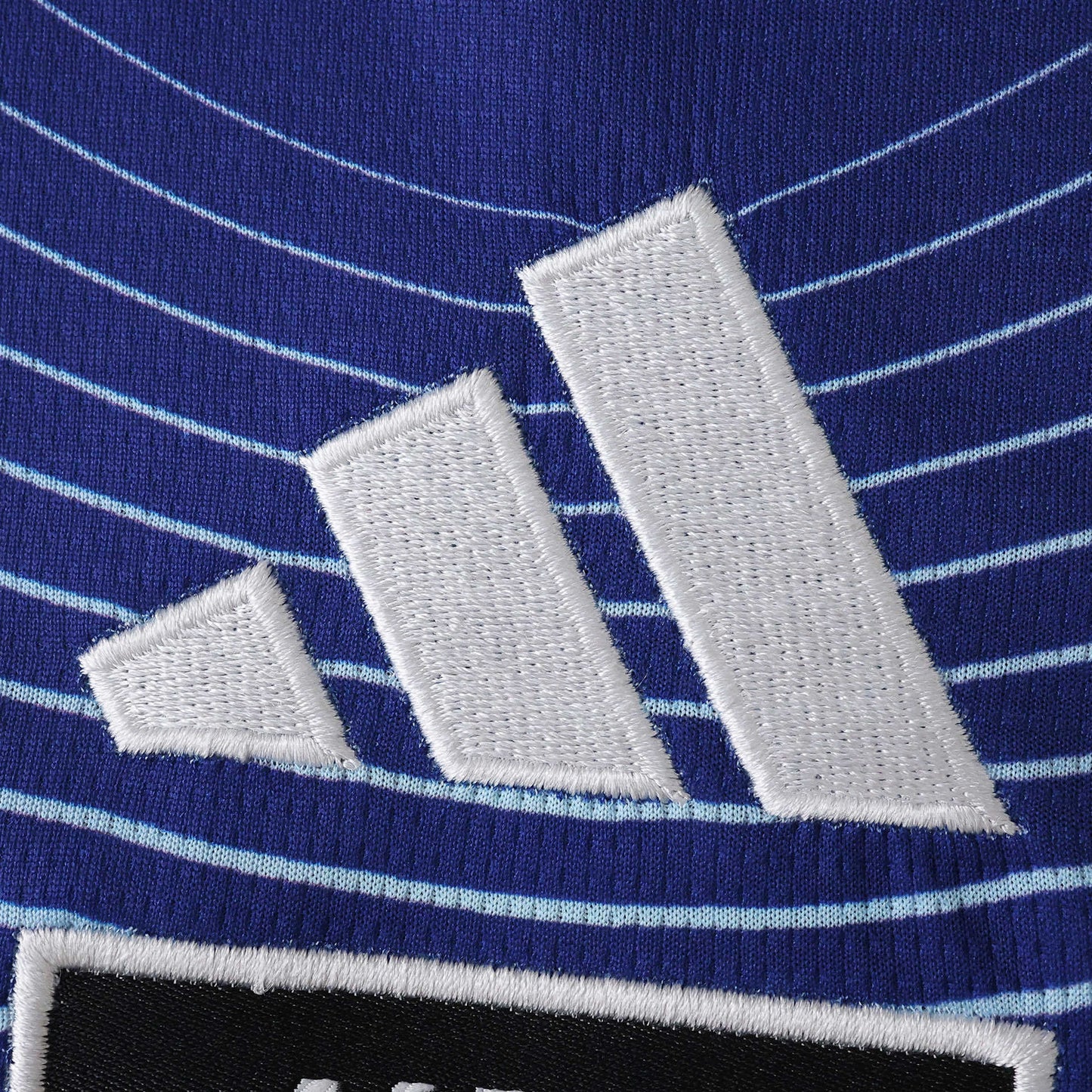 Domácí dres pro Mistrovství světa ve fotbale 2026 Japonsko