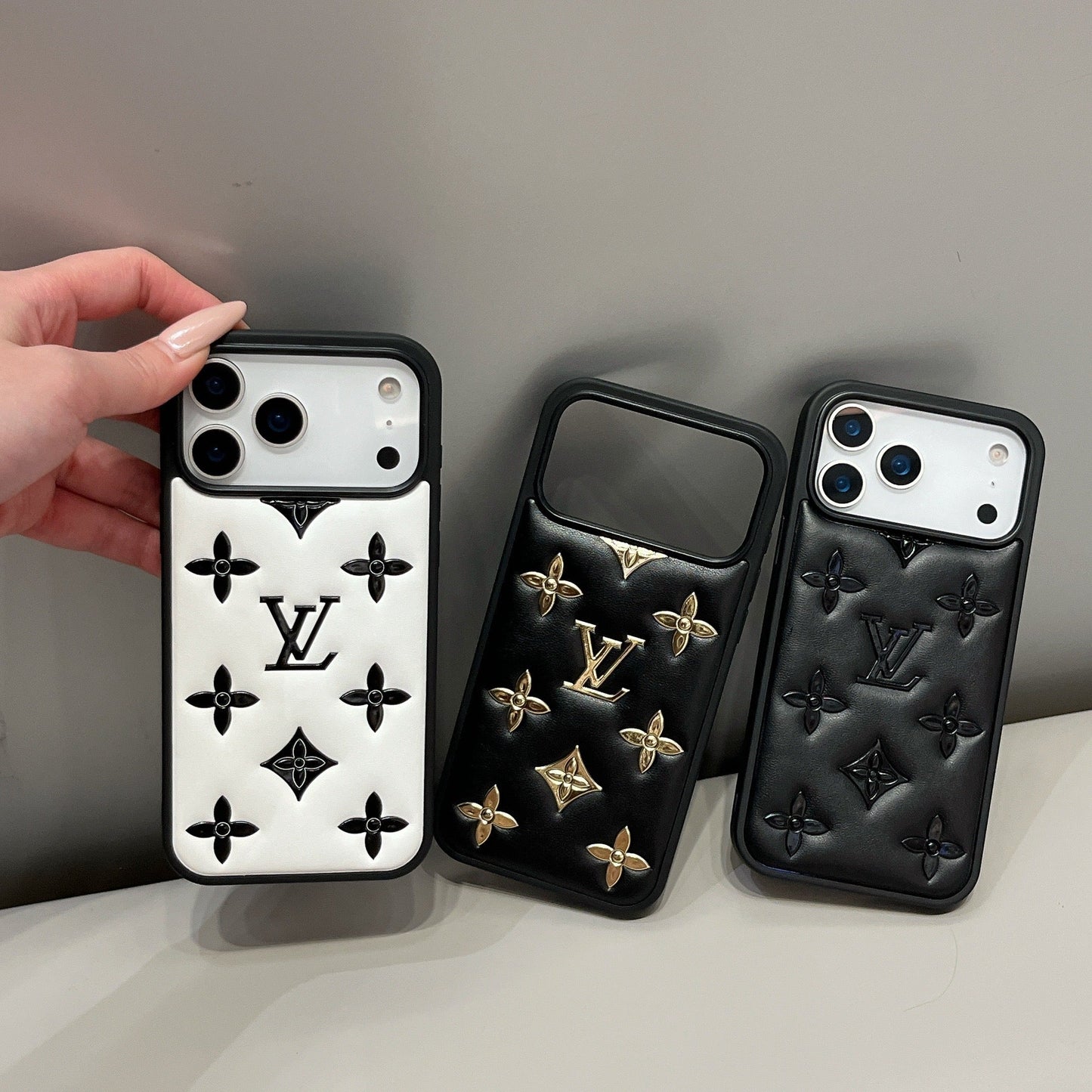 Luxusní 3D embosovaný designový obal na iPhone