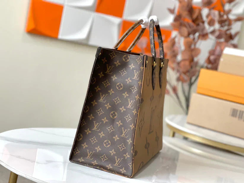 Luxusní kožená taška Monogram