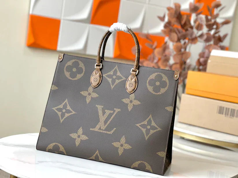 Luxusní kožená taška Monogram