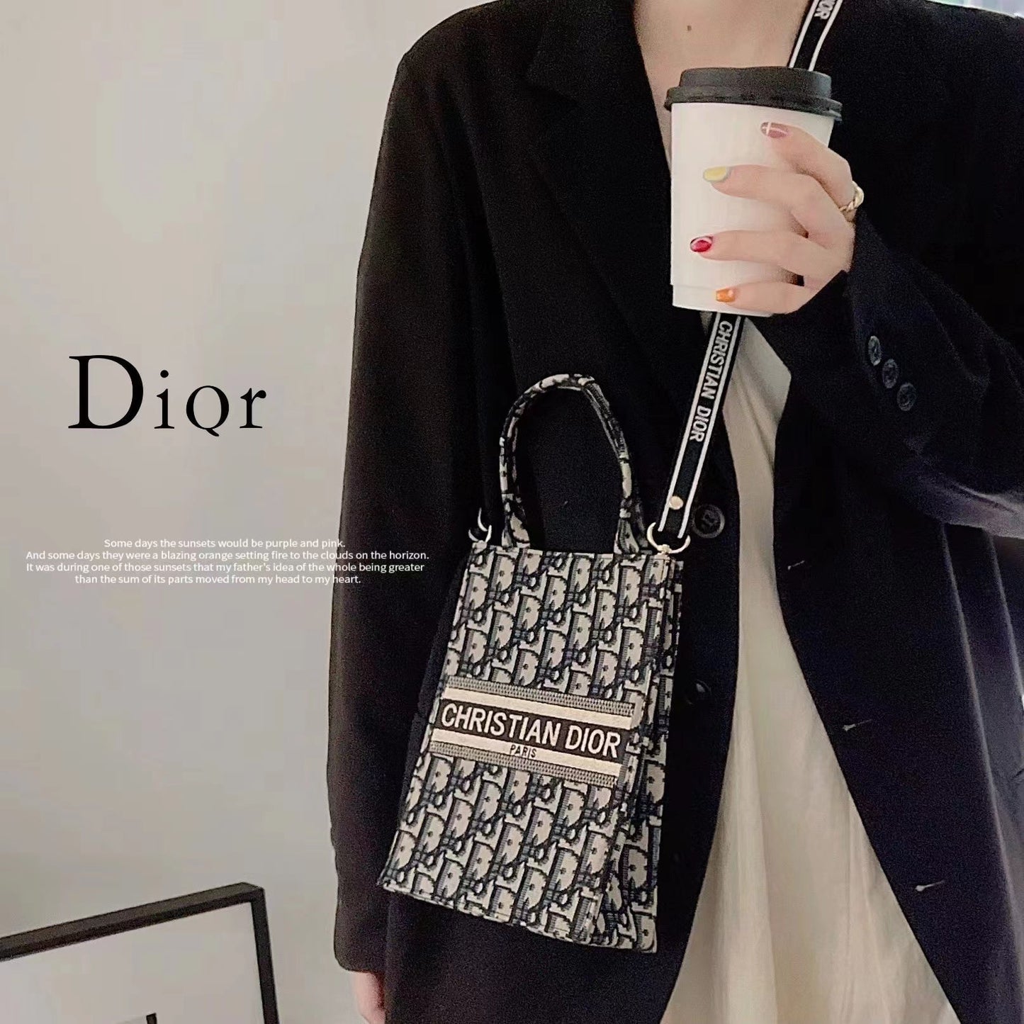 Klasická kabelka s crossbody popruhem