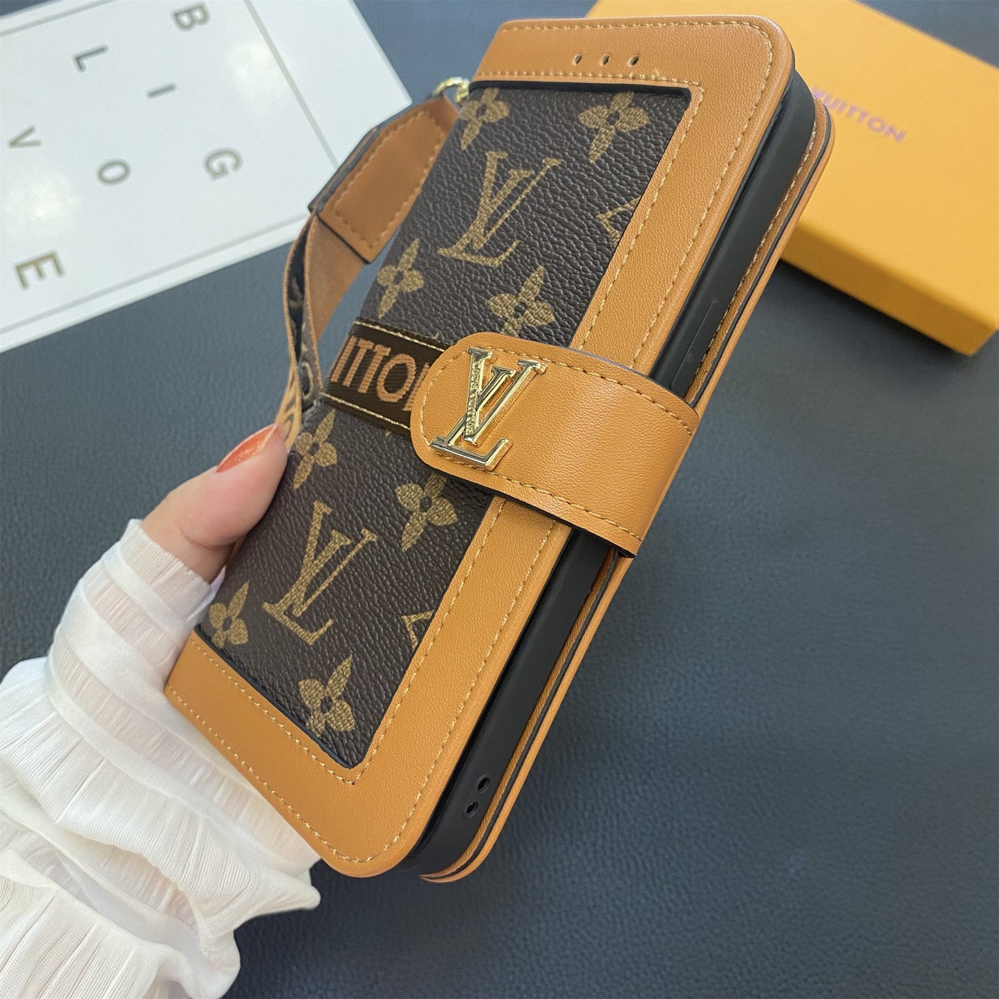 Prémiové originální kožené pouzdro na peněženku s monogramem na plátně Samsung Galaxy