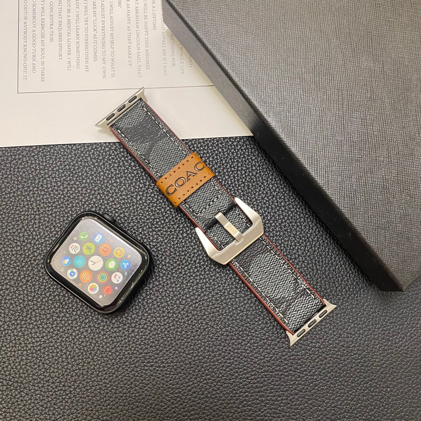Kožený řemínek Apple Watch Black-YHK244221710