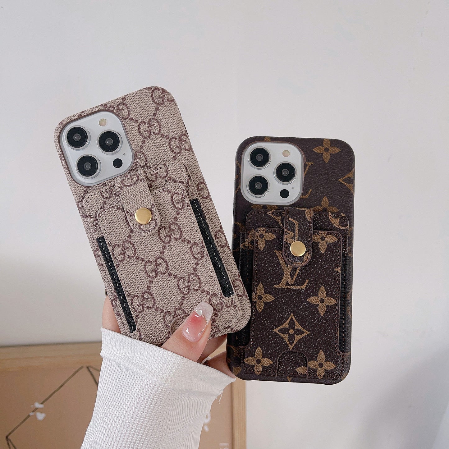 Prémiové pouzdro na kartu iPhone