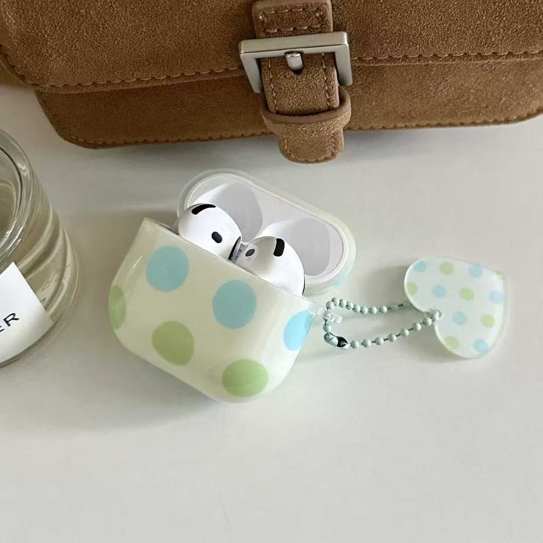 Pouzdro na AirPods Polka Dot se srdíčkem – pastelově modré & zelené