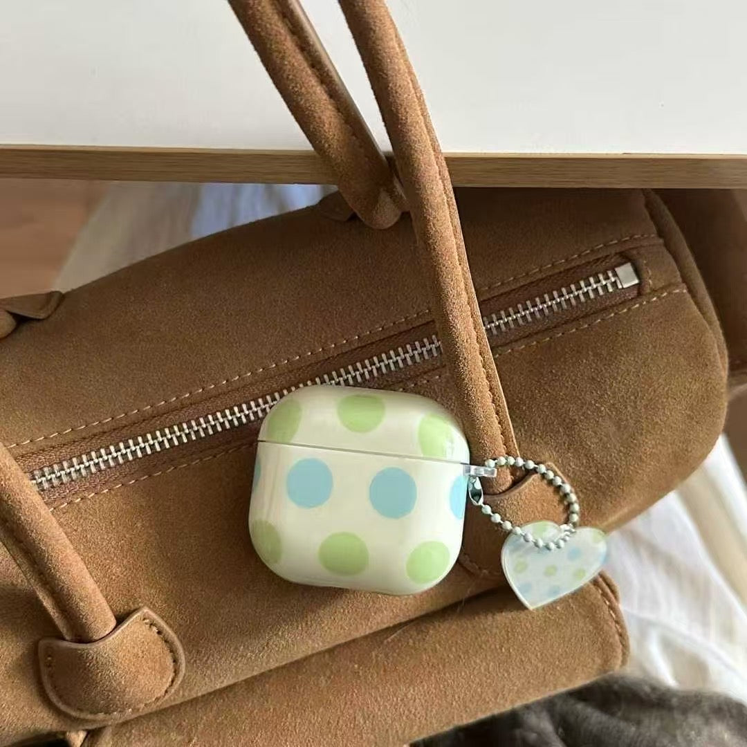 Pouzdro na AirPods Polka Dot se srdíčkem – pastelově modré & zelené