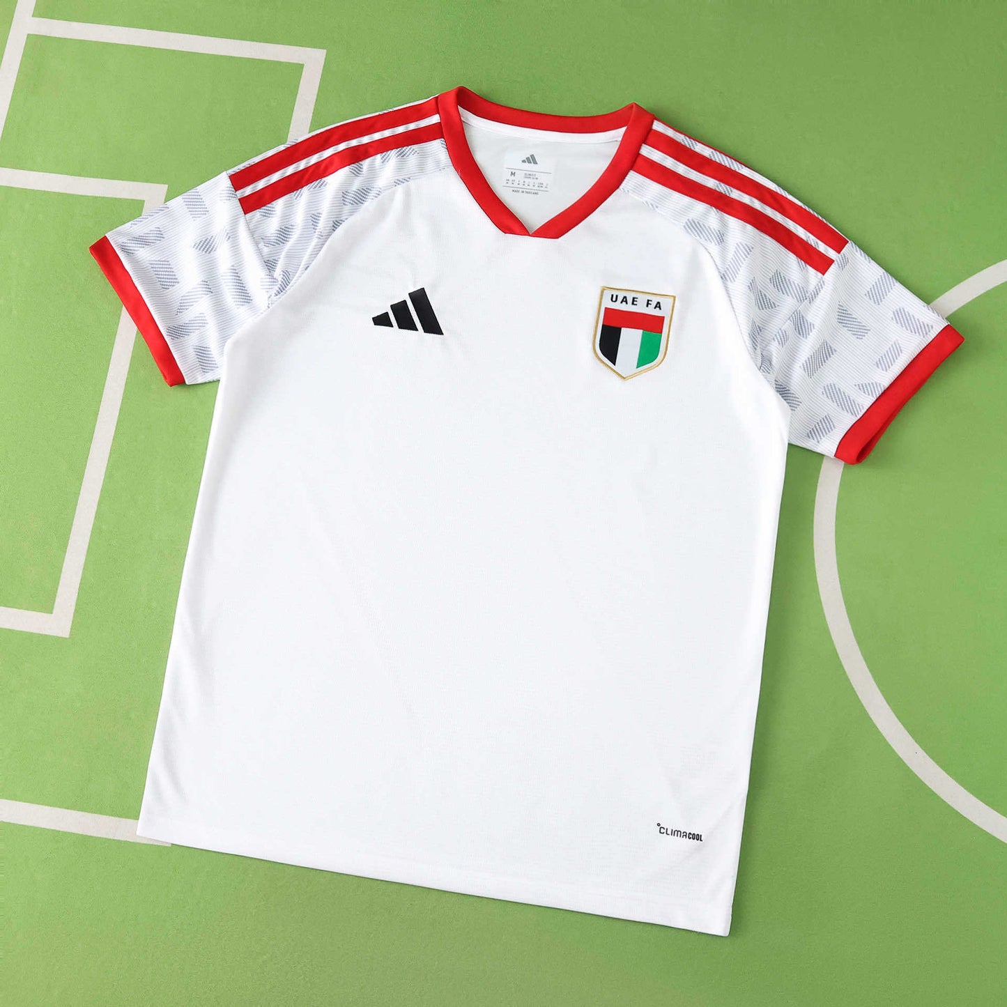 Mistrovství světa ve fotbale 2026 domácí dres Spojených arabských emirátů