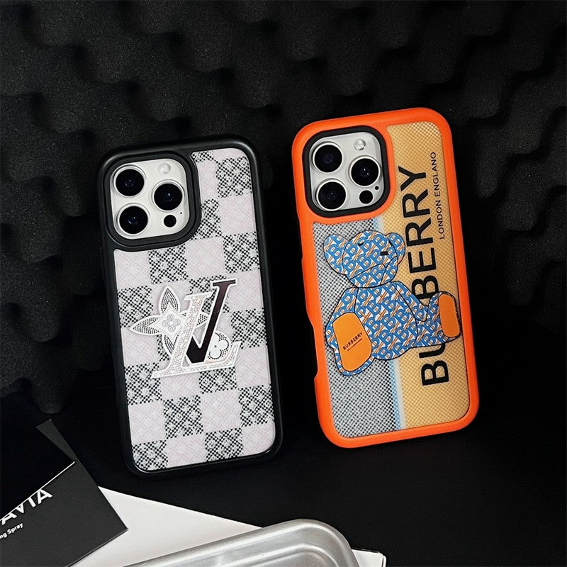 Luxusní černé rohové pouzdro na iPhone
