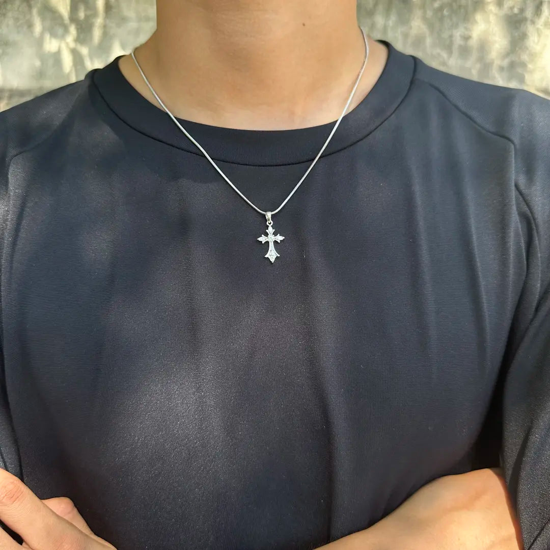 Titanový náhrdelník inspirovaný křížem Pavé Full CZ Detail, Clean Statement