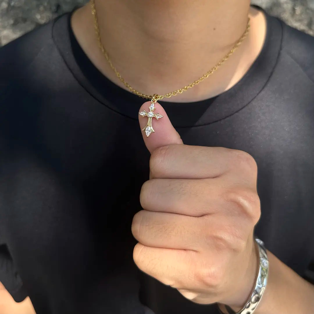 Titanový náhrdelník inspirovaný křížem Pavé Full CZ Detail, Clean Statement