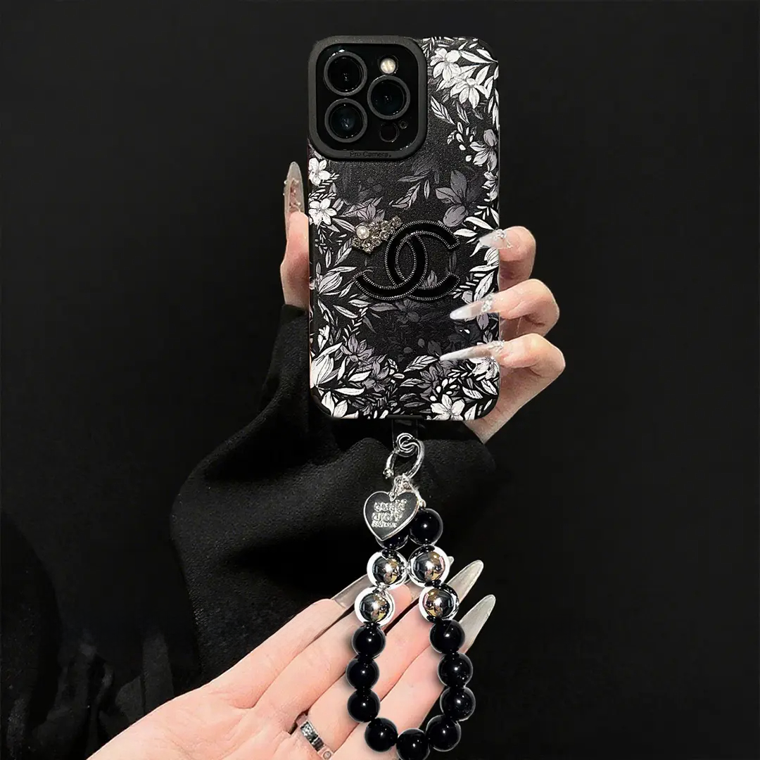 Luxusní květinové pouzdro z jehněčí kůže pro iPhone – plná ochrana objektivu