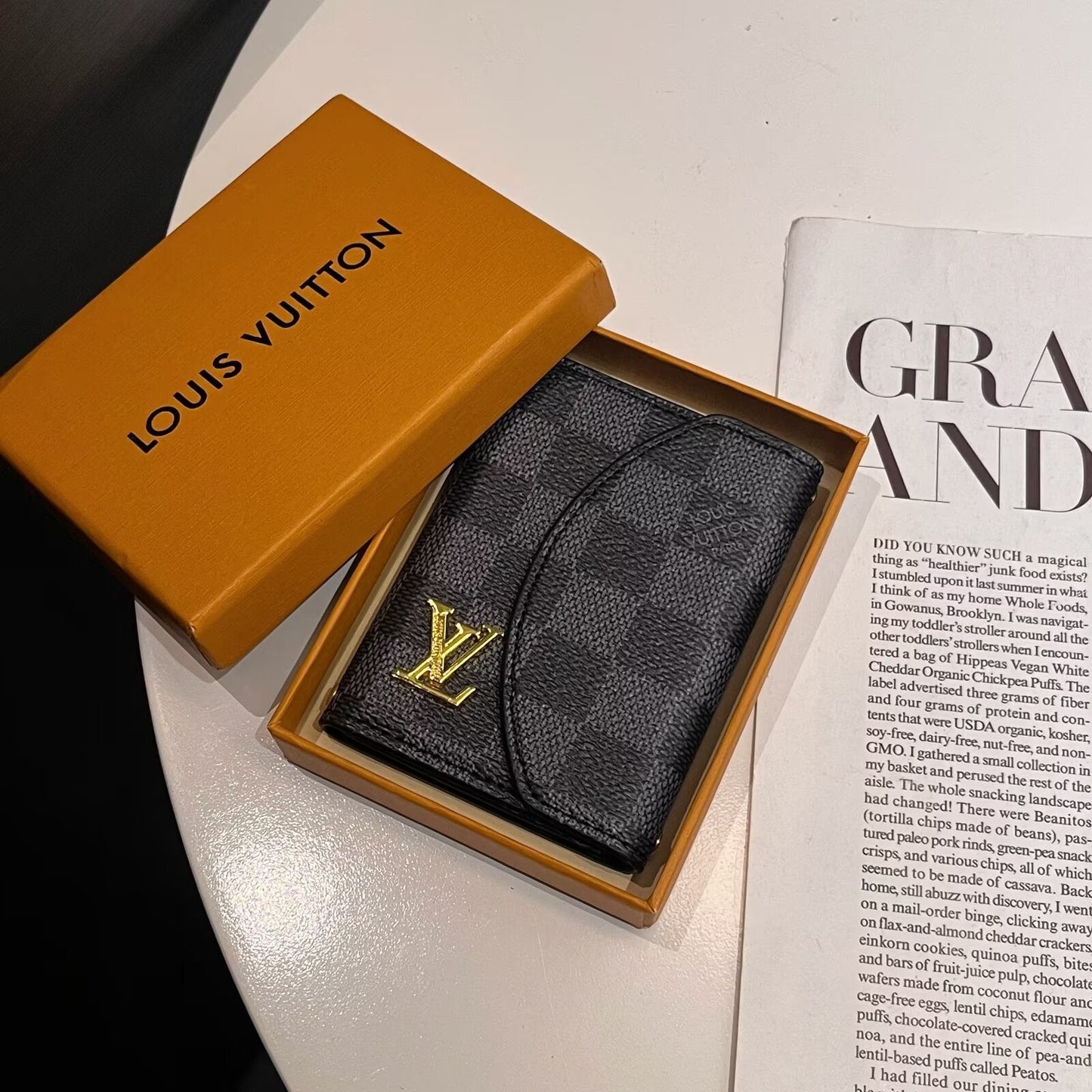 Luxusní kolekce kompaktních peněženek Monogram inspirovaná Lou & GG